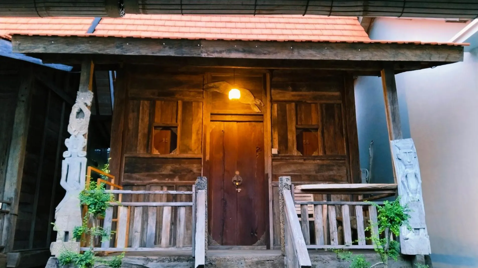 Queen'S Cabin Kerobokan