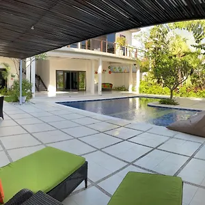 Lanai Kerobokan (Bali)
